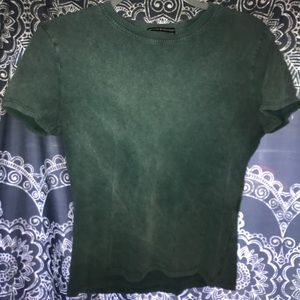 Brandy Melville green t shirt
